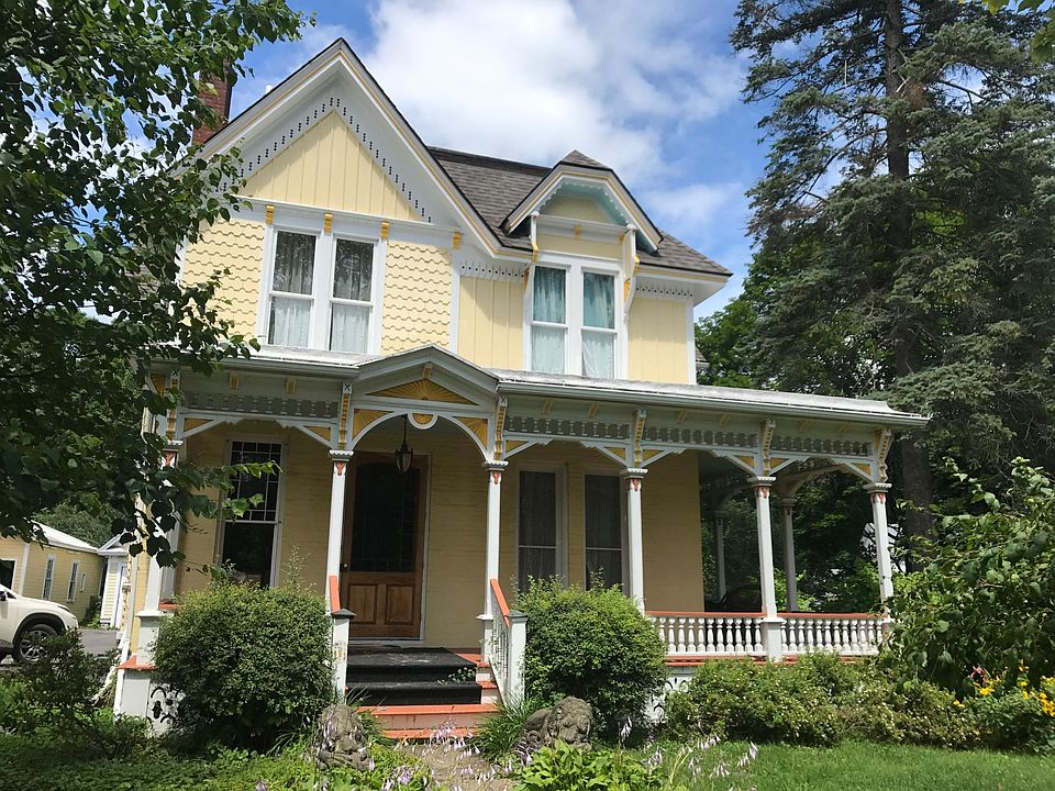 1st image of 4 Glen Ave