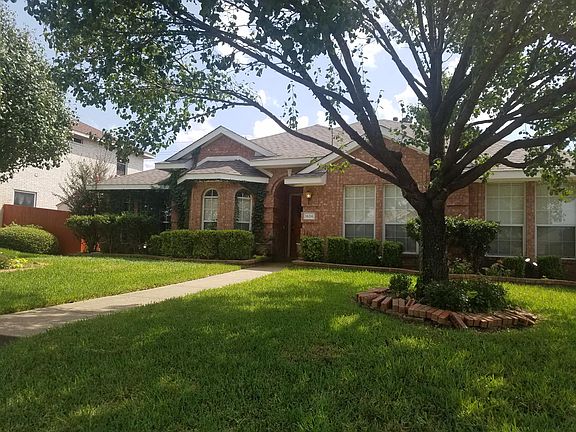 2nd image of 1606 Laurel Springs Ct