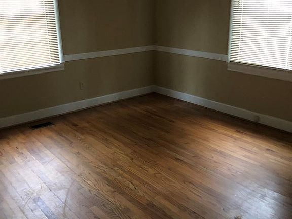 5th image of 1407 W Chaloner Dr