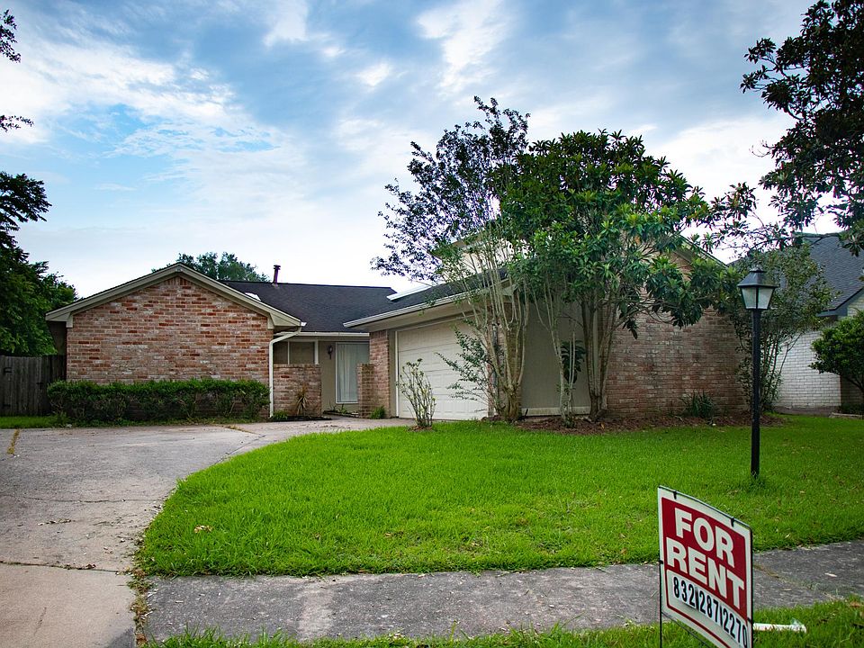 1st image of 3227 Cherry Hills Dr