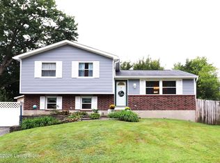 8605 Montrie Ct, Louisville, KY 40219