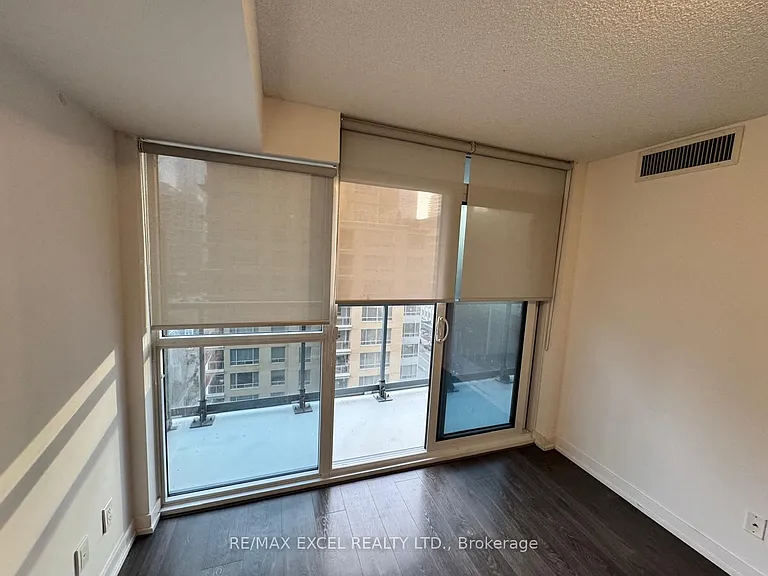 125 Redpath Ave #1007 — Photo 6