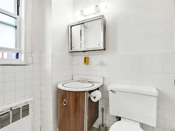 77 East 12th Street image 19 of 21