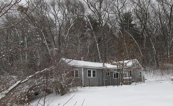 3rd image of 1217 Marsh Rd