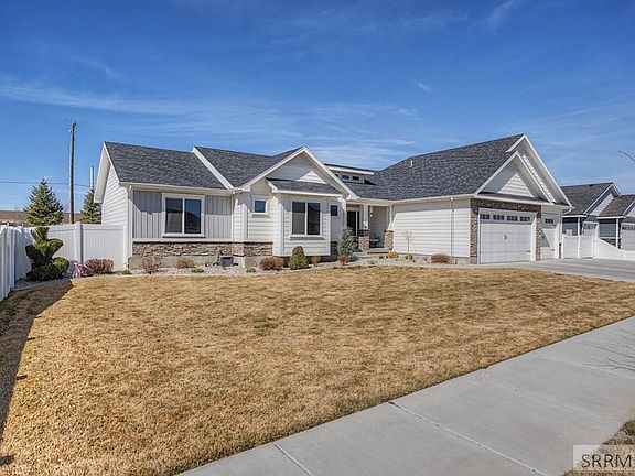 5th image of 6136 Glade Cir