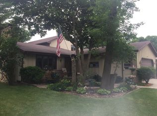 1521 S Schaefer St, Appleton, WI 54915