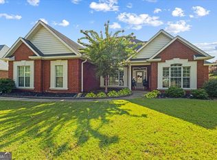 129 Roseine Dr, Warner Robins, GA 31088