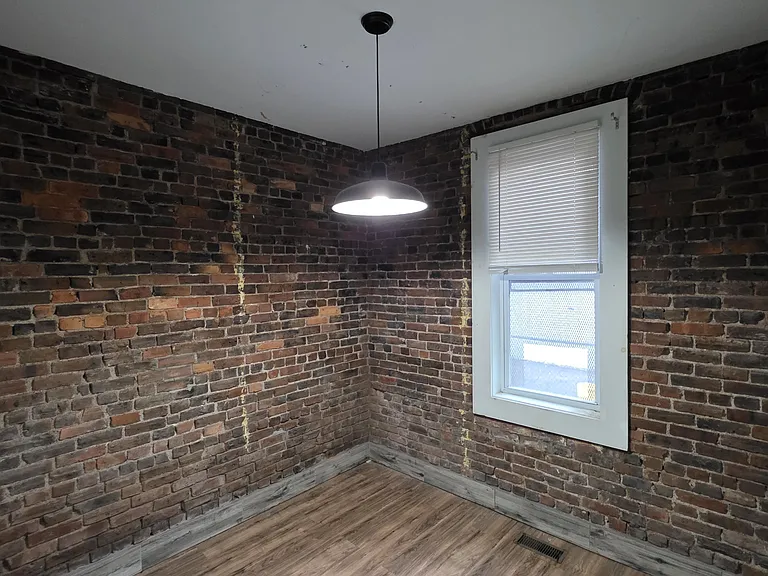 84 N 6th St #1-B — Photo 4