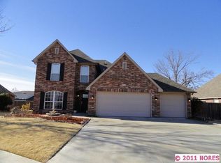 314 S Sycamore Pl, Broken Arrow, OK 74012