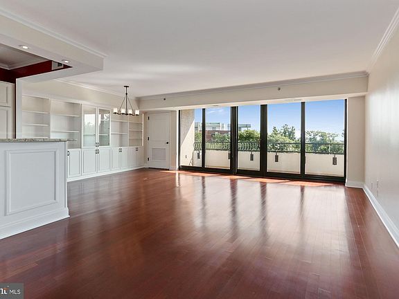 3rd image of 1200 Crystal Dr APT 312