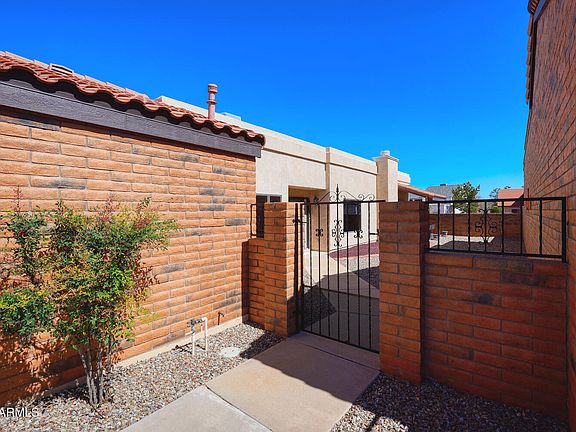 4th image of 3214 AVENIDA CRESCENTE --