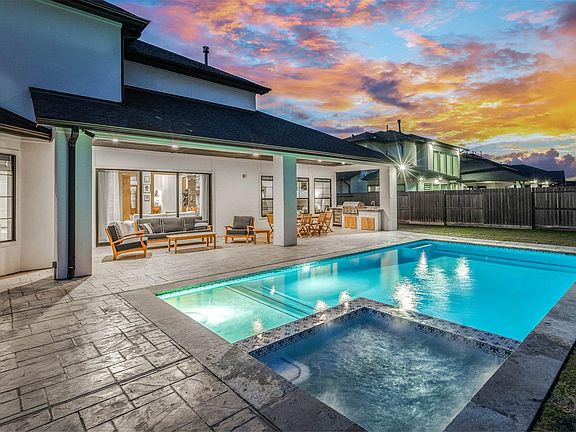 3rd image of 27919 Indigo Ridge Dr