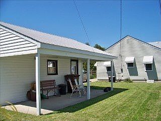 4th image of 28811 Birchlawn St
