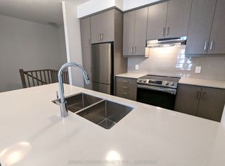 21 Honeycrisp Cres #29, Vaughan, ON L4K 0N7