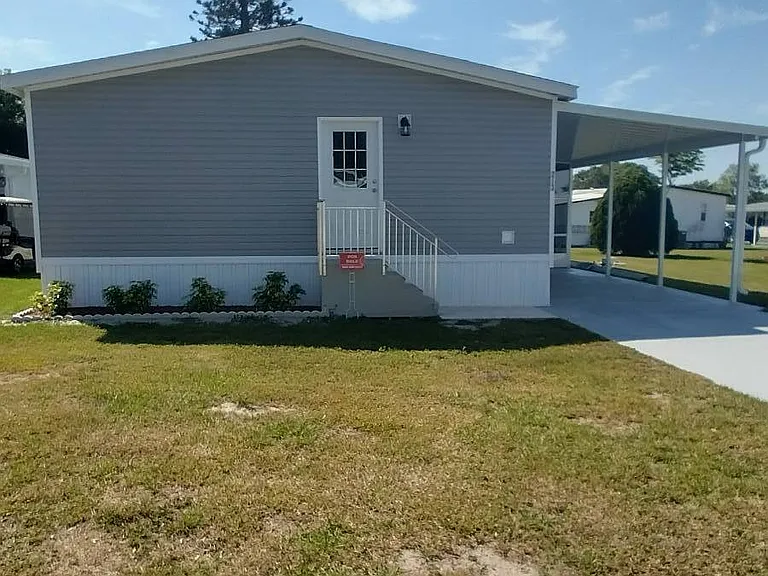 213 Greenhaven Rd W #213 — Photo 3