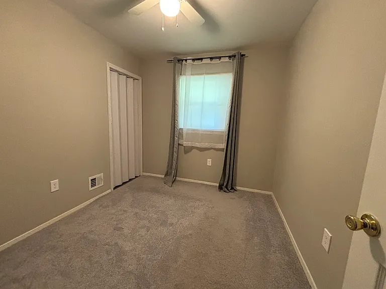 8208 Keeler St — Photo 27