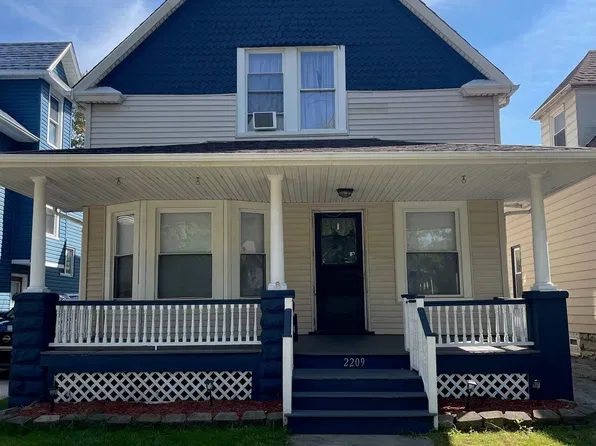 2209 W 85th St, Cleveland, OH 44102