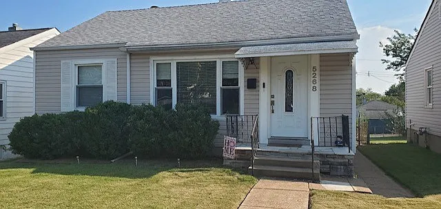 5268 Fairview Ave photo 1