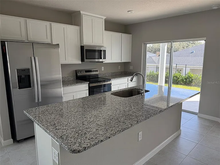 1200 Port Blue Way — Photo 3