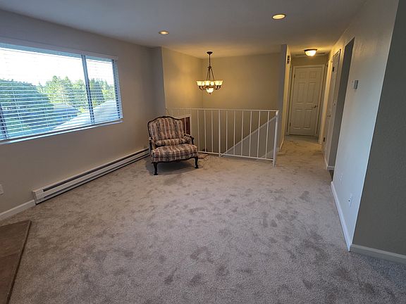 5th image of 1601 NE 189th St