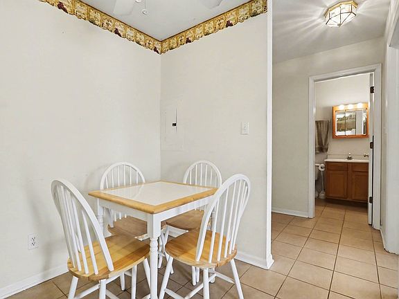 4th image of 1900 Light Rd APT 210