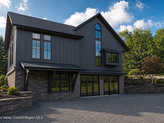 5th image of 75 Beaver Hill Road