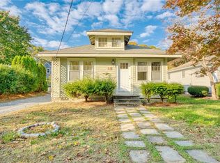 35 Fales Ave, Barrington, RI 02806