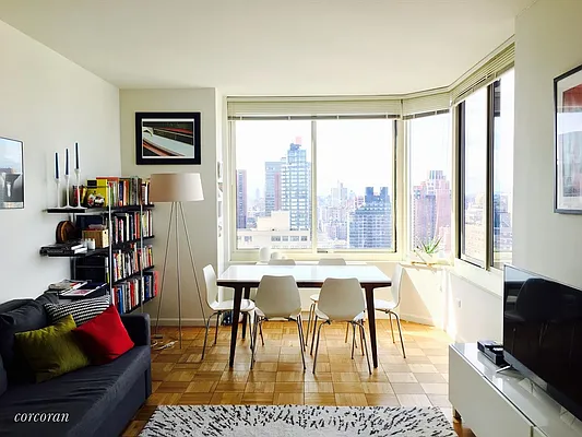 Rented by Corcoran | media 14