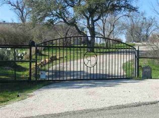 115 Rio Llano Dr S, Llano, TX 78643