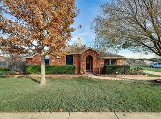 6220 Park View Dr, Midlothian, TX 76065