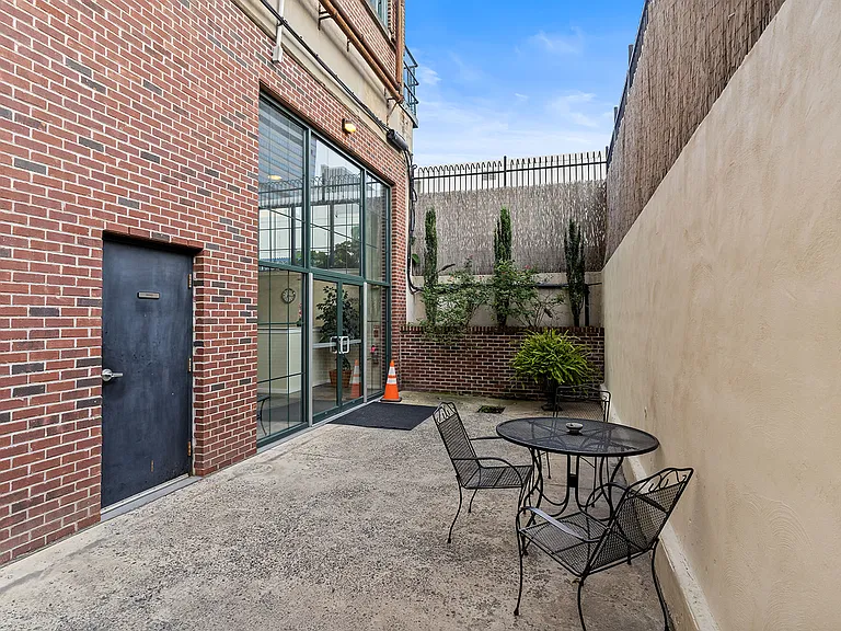 The Lofts at Winston (AKA Winston Lofts) — Photo 4