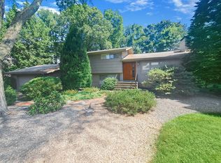 30 Tyler Rd, Lexington, MA 02420