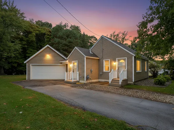 8110 Lovers Ln, Portage, MI 49002