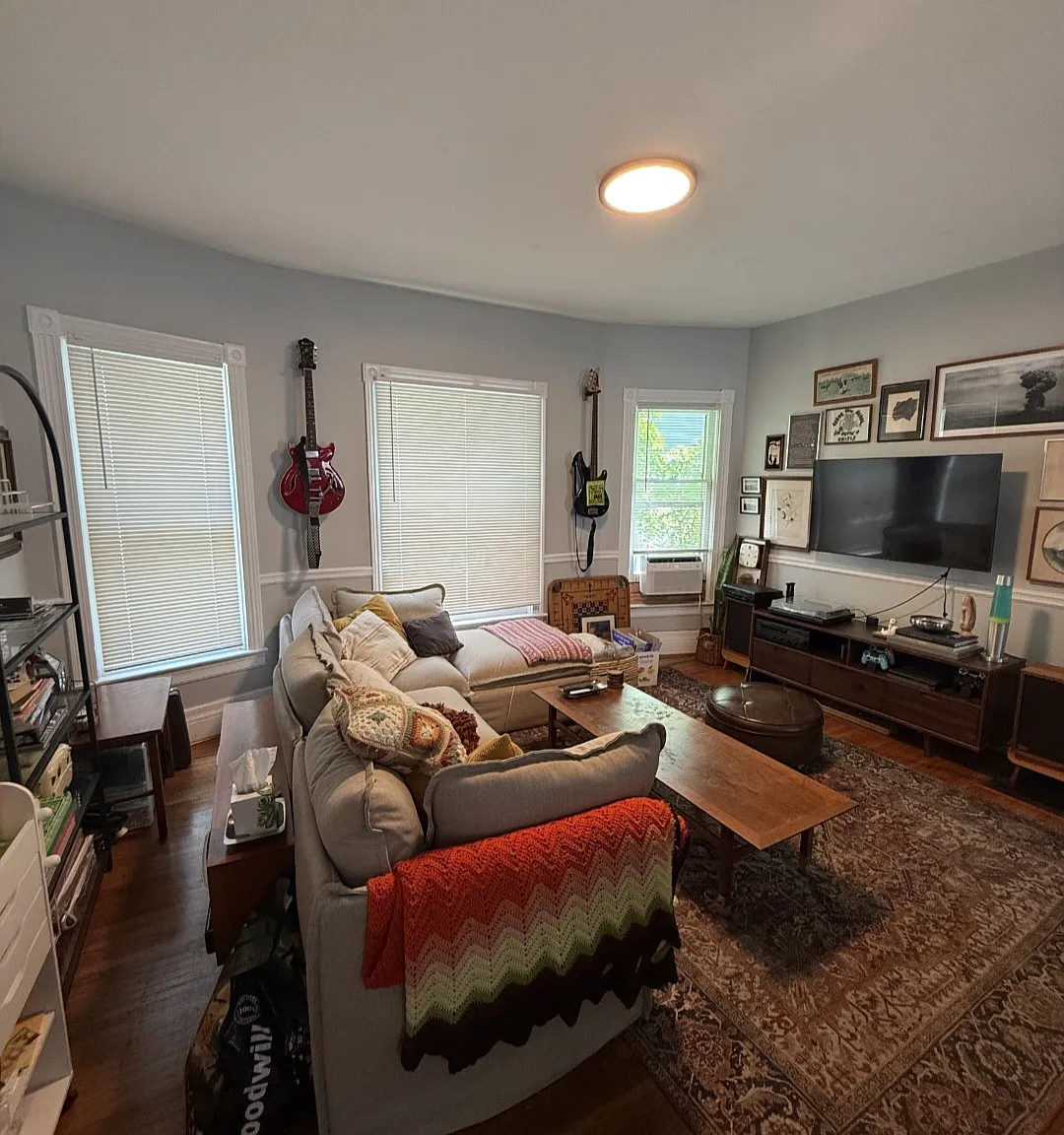 2 bed, 750 sqft, $1,525 — Photo 1