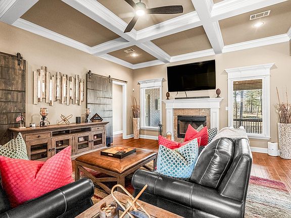 5th image of 3025 Red Rock Rd