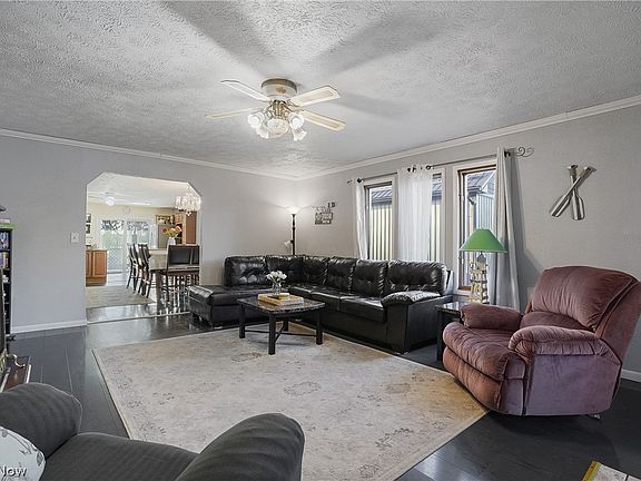 4th image of 2282 Heston Dr