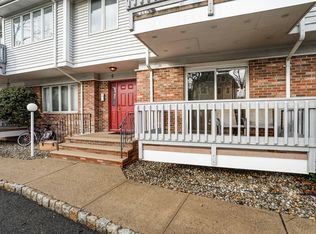 245 Main St #5A, Millburn, NJ 07041