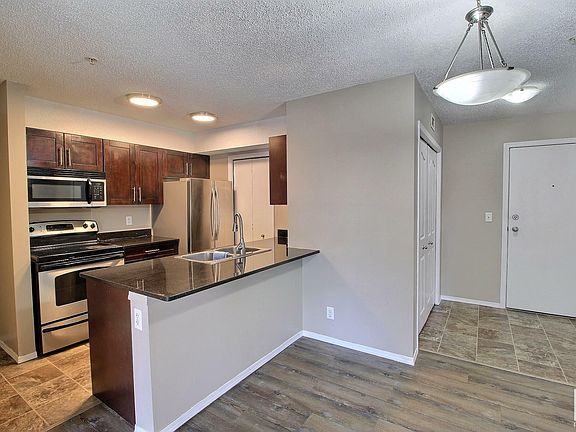 5th image of 530 Watt Blvd SW #105