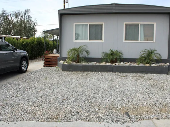 32083 Wells Fargo Rd, Thousand Palms, CA 92276