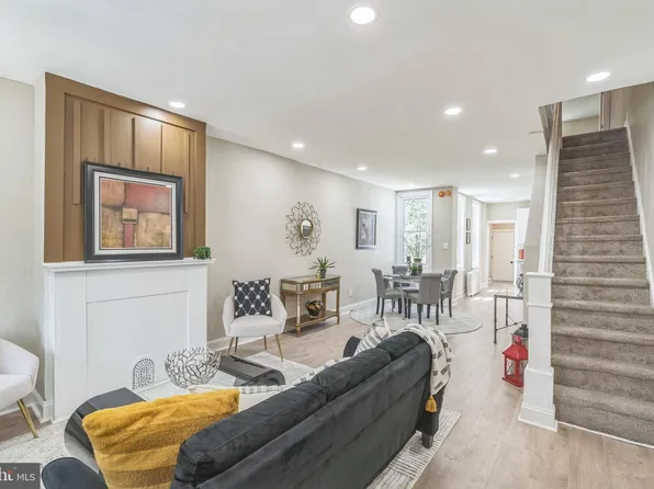 2070 Bridge St, Philadelphia, PA 19124