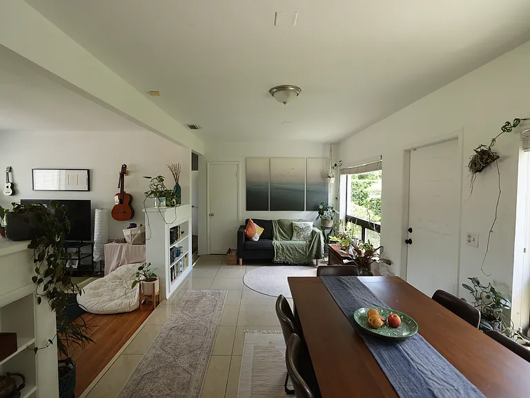 5758 SW 27th St — Photo 9