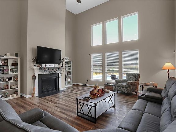 3rd image of 4329 Gallop Ct