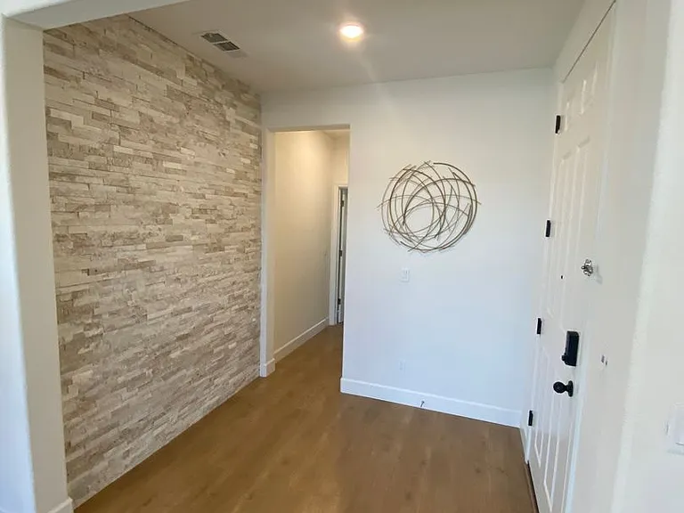1667 Lion St — Photo 19