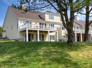 23 Swan Ln, Andover, MA 01810