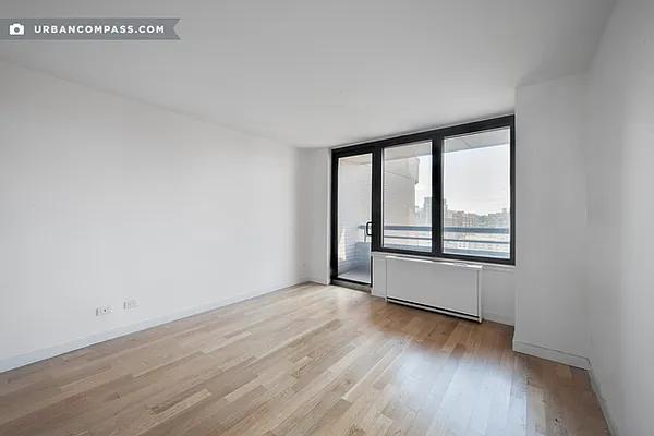 Rented by Compass | media 50