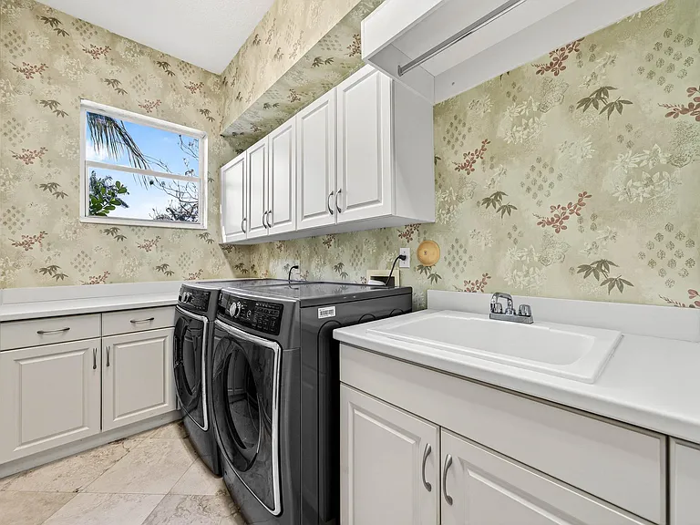 123 Sunesta Cove Dr — Photo 44