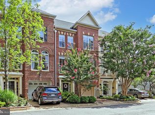 5003 Barbour Dr, Alexandria, VA 22304
