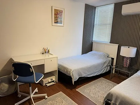 Guest bedroom