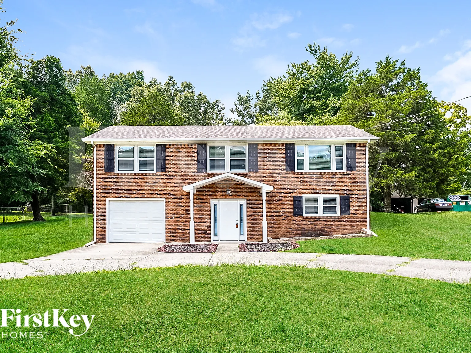 4 bed, 2.5 bath, 1792 sqft, $1,565 — Photo 1