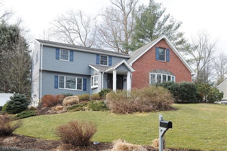 1st image of 12 Colonial Heights Dr